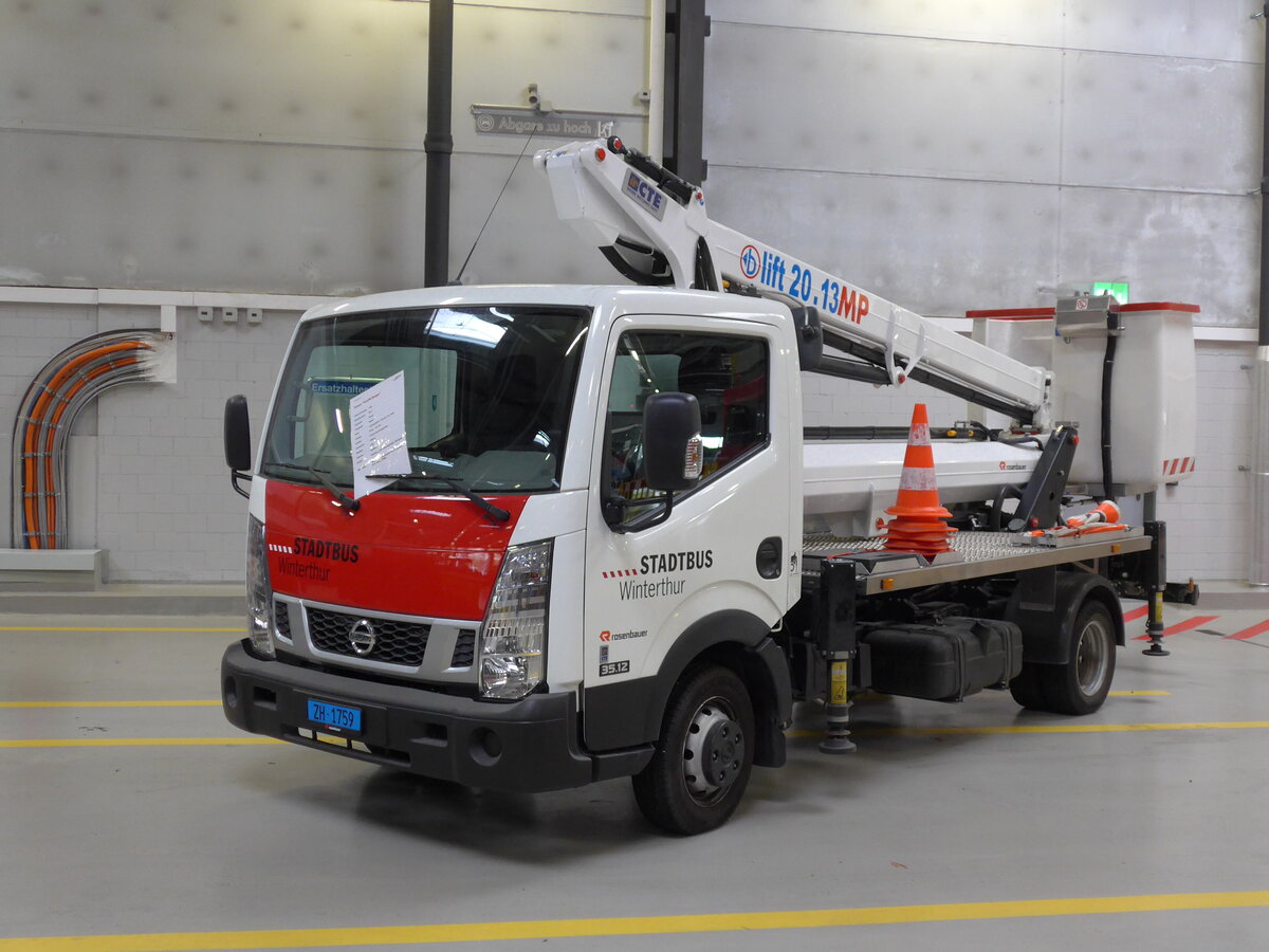 (165'883) - SW Winterthur - ZH 1759 - Nissan am 26. September 2015 in Winterthur, Depot Gr�zefeld