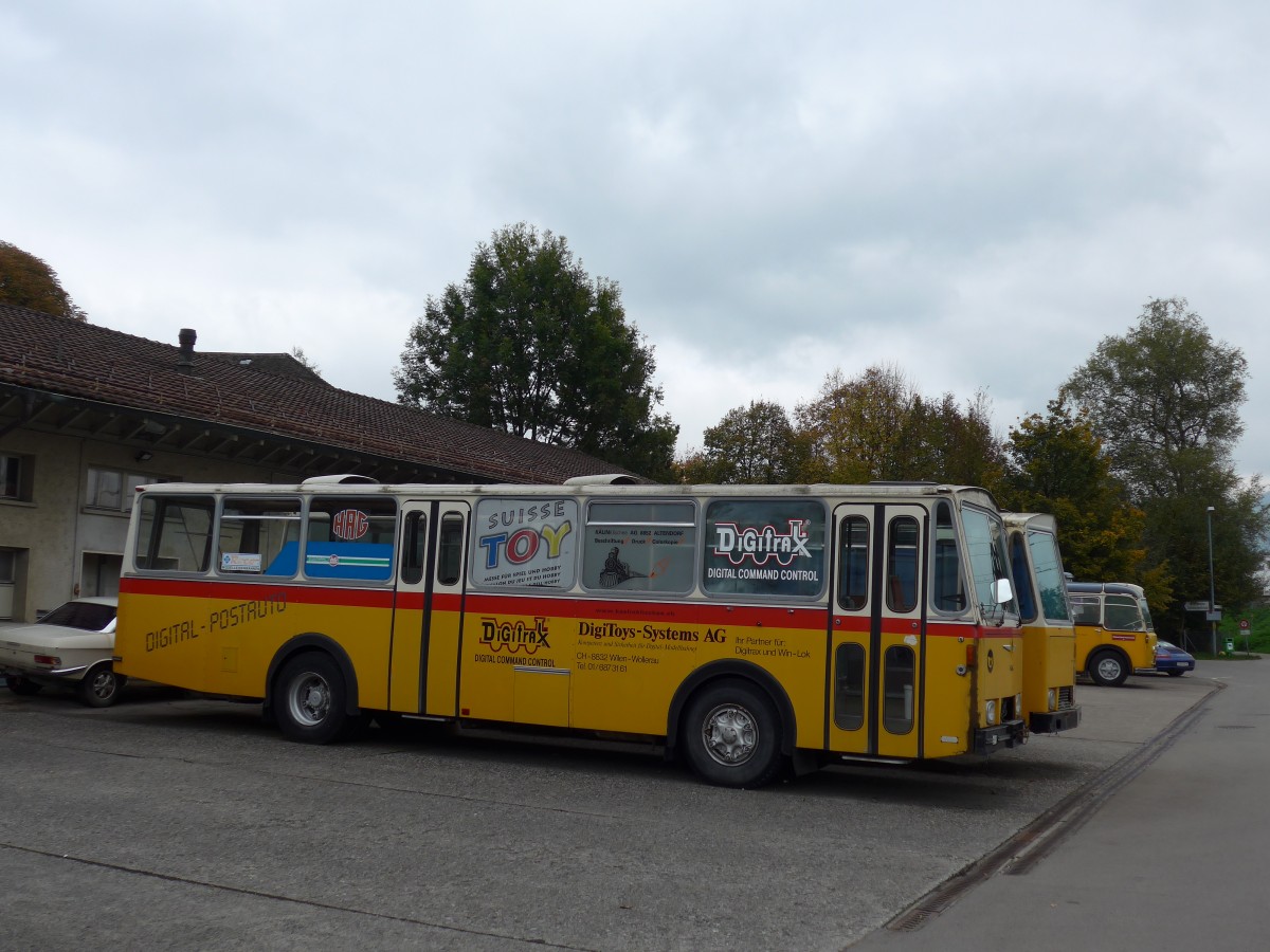 (166'181) - Oldie-Tours Z�risee, Wollerau - Saurer/Hess (ex Wohlgemuth, Hochwald) am 10. Oktober 2015 in Uznach, Garage