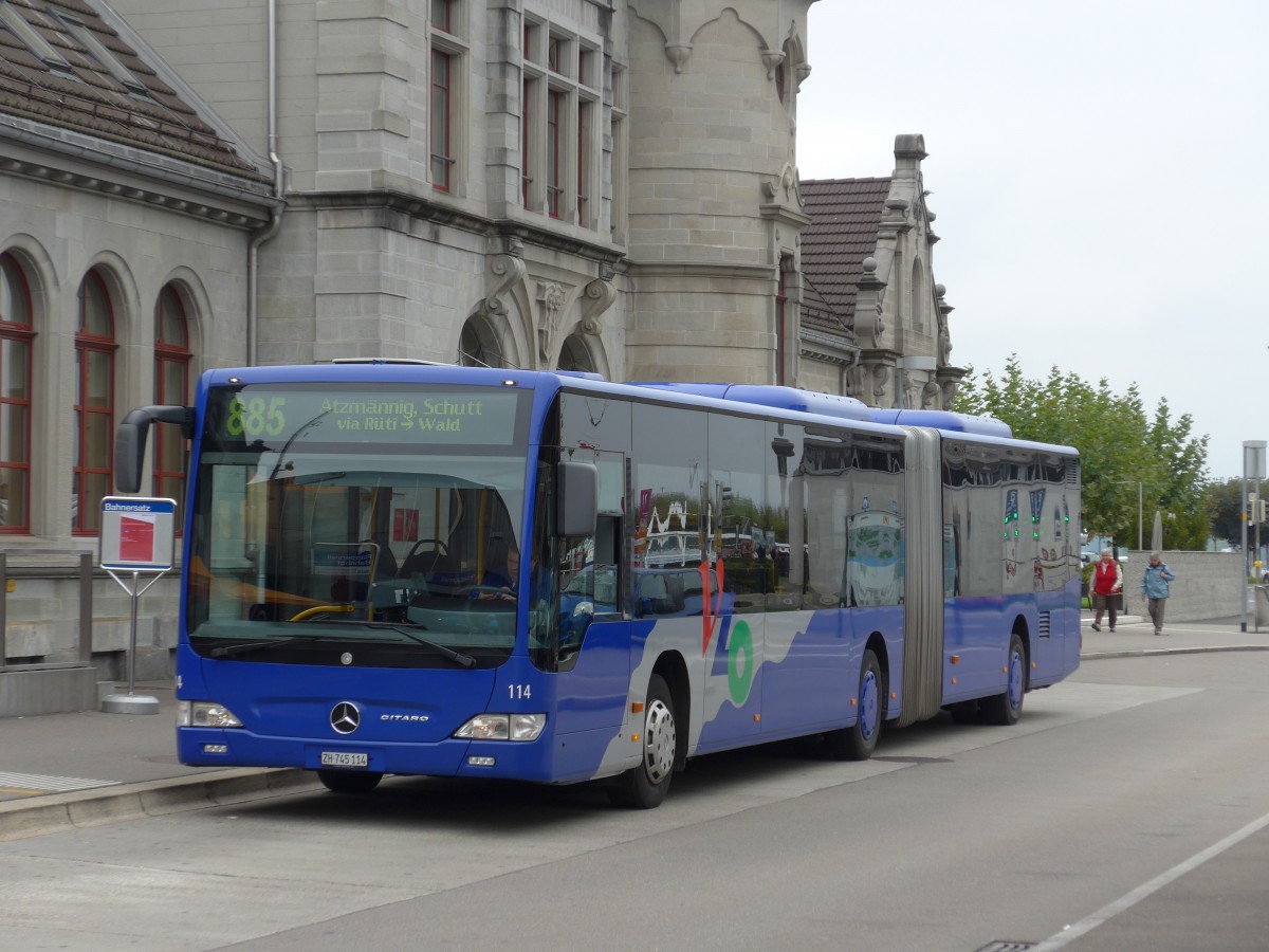 (166'193) - VZO Gr�ningen - Nr. 114/ZH 745'114 - Mercedes am 10. Oktober 2015 beim Bahnhof Rapperswil