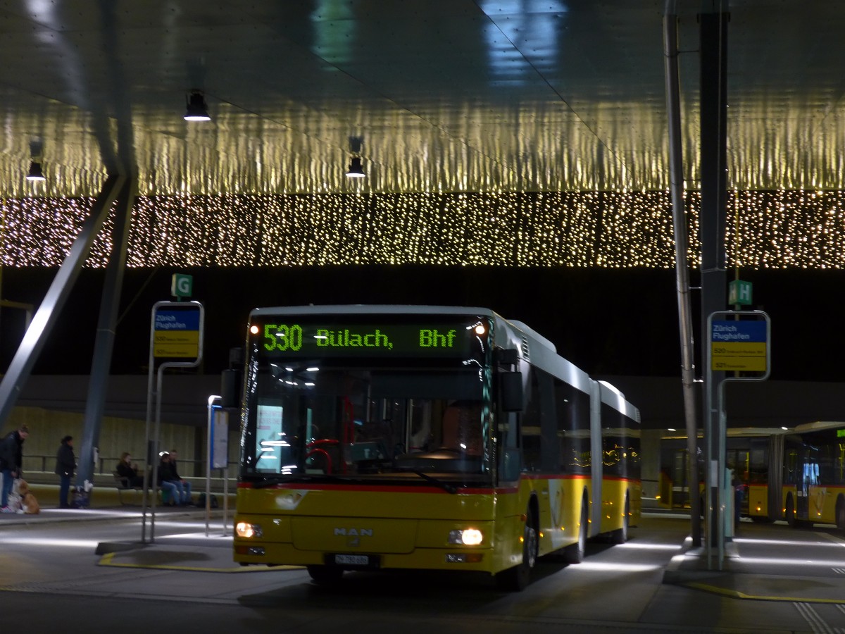 (166'574) - PostAuto Z�rich - Nr. 144/ZH 780'686 - MAN (ex Nr. 21; ex P 26'016) am 6. November 2015 in Z�rich, Flughafen