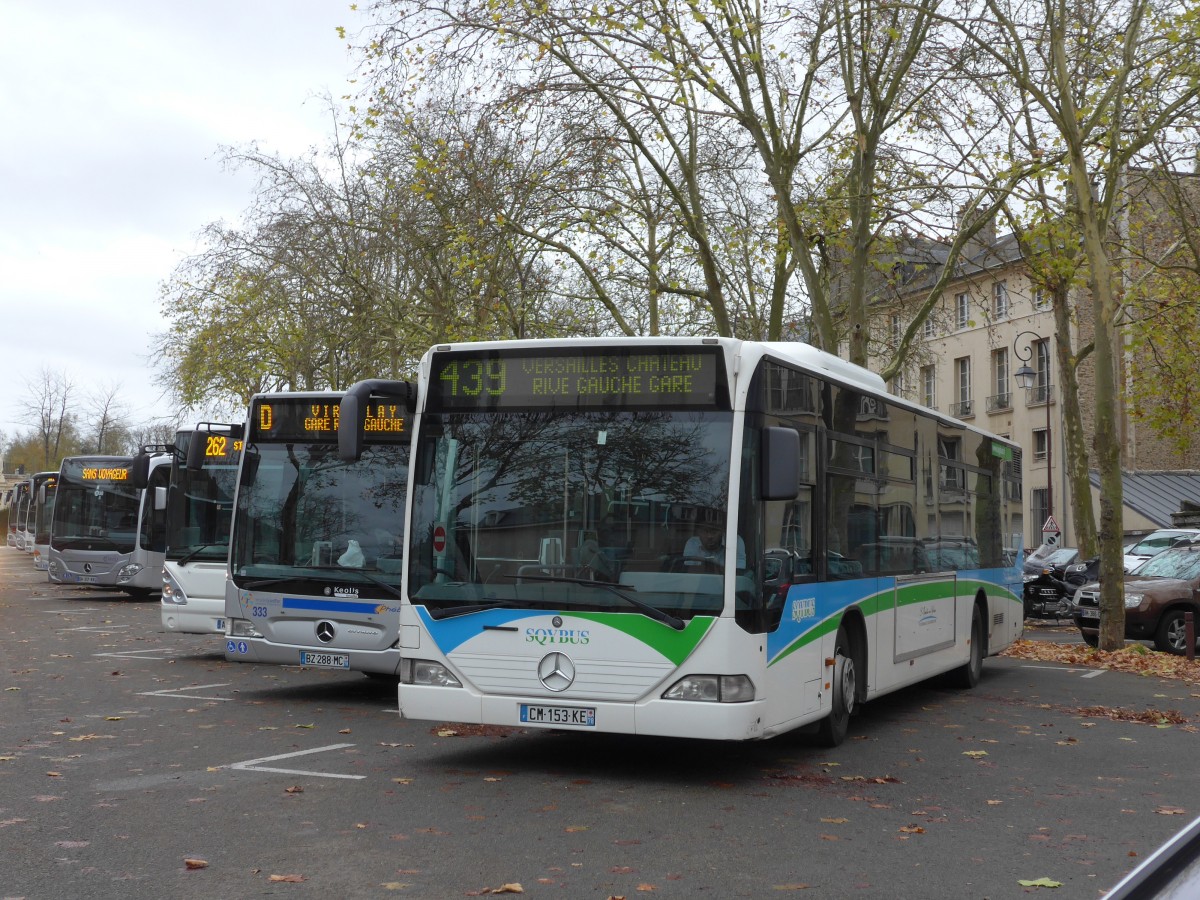(167'212) - SQY BUS, Trappes - CM 153 KE - Mercedes am 17. November 2015 in Versailles, Ch�teau