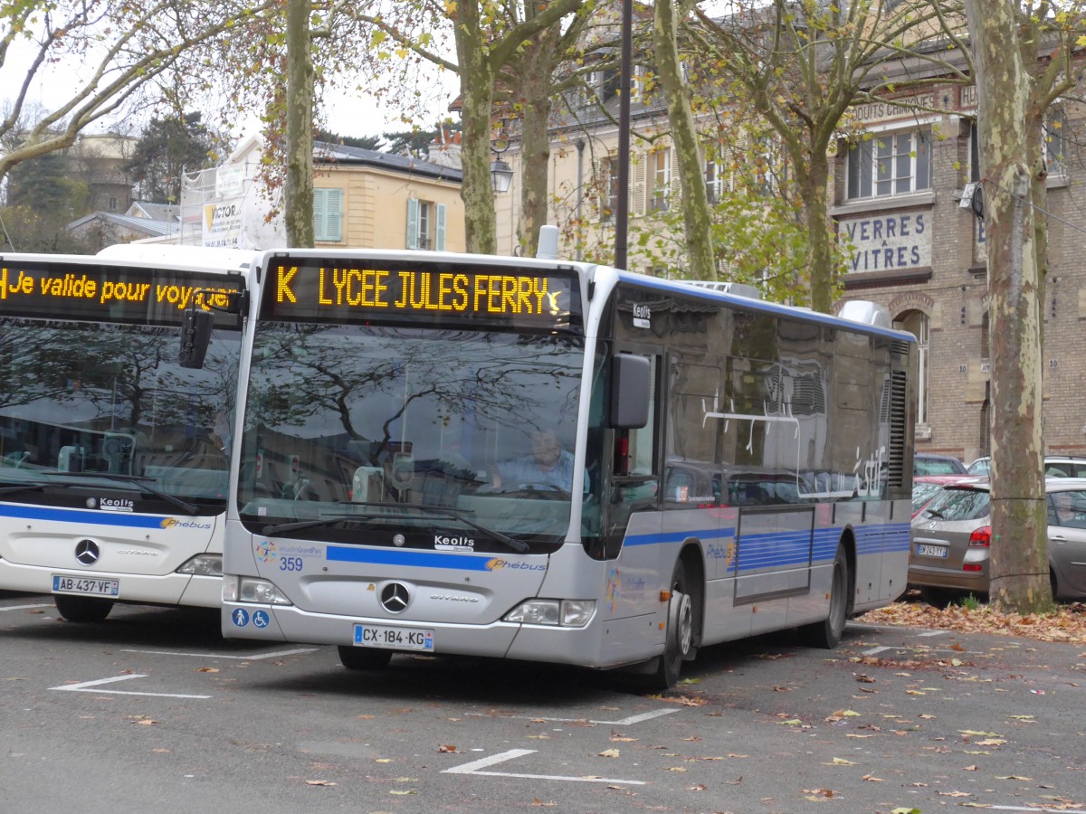 (167'216) - Keolis, Versailles - Nr. 359/CX 184 KG - Mercedes am 17. November 2015 in Versailles, Ch�teau