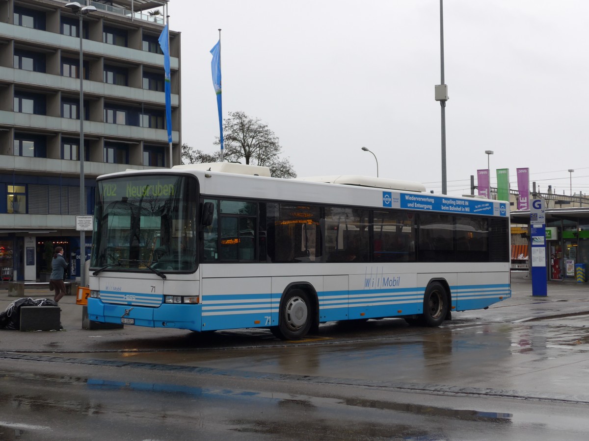 (167'495) - WilMobil, Wil - Nr. 71/SG 33'571 - Volvo/Hess (ex RTB Altst�tten Nr. 71) am 25. November 2015 beim Bahnhof Wil