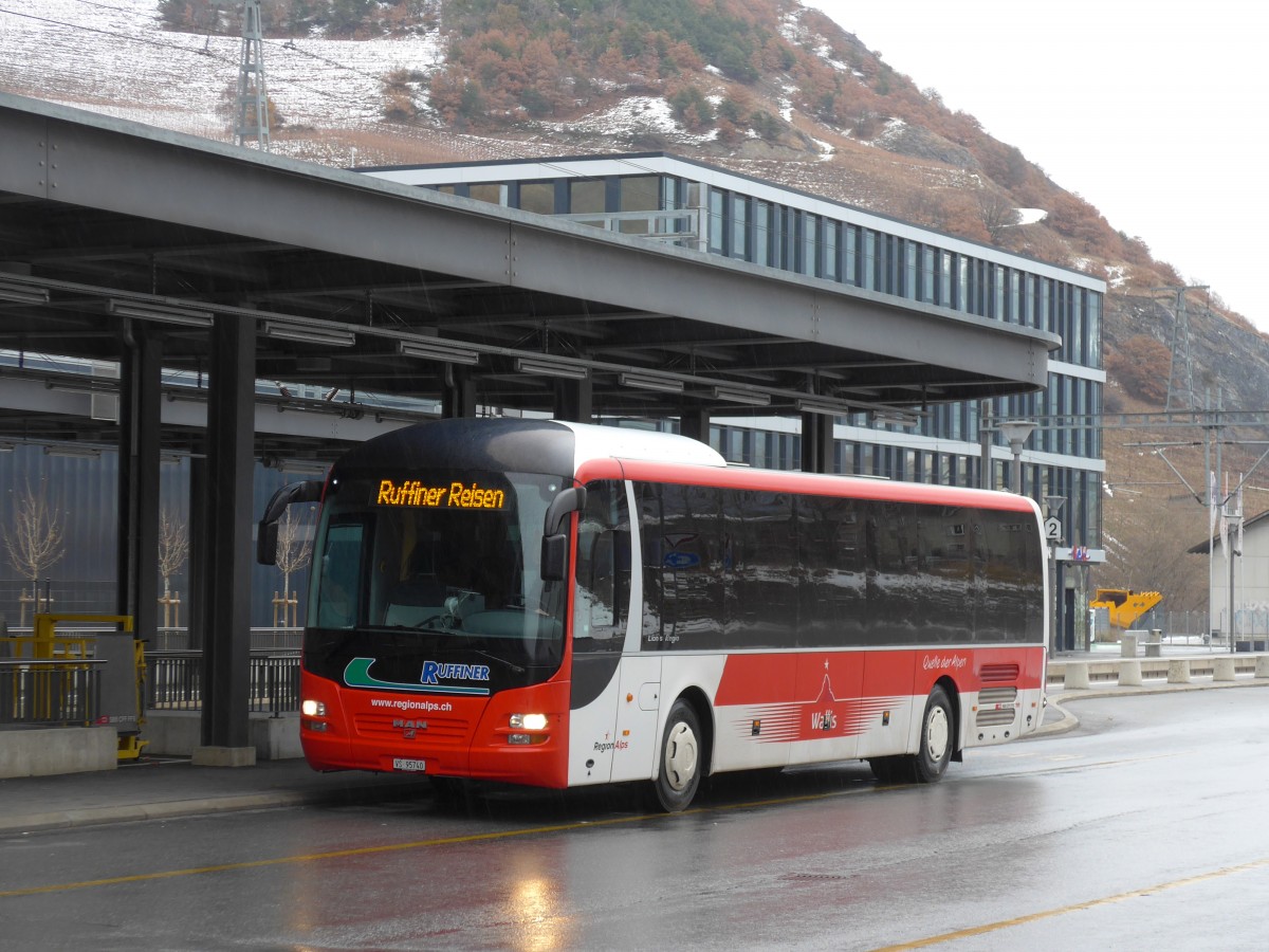 (167'580) - Ruffniner, Turtmann - VS 95'740 - MAN (ex Th�sac, D-Windischleuba) am 29. November 2015 beim Bahnhof Leuk