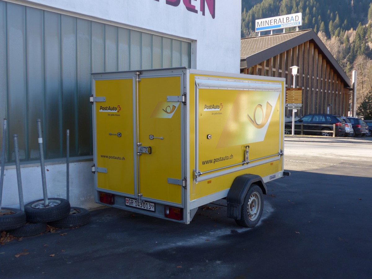 (168'082) - PostAuto Graub�nden - GR 143'013 - Conrad Gep�ckanh�nger am 29. Dezember 2015 in Andeer, Garage Mark