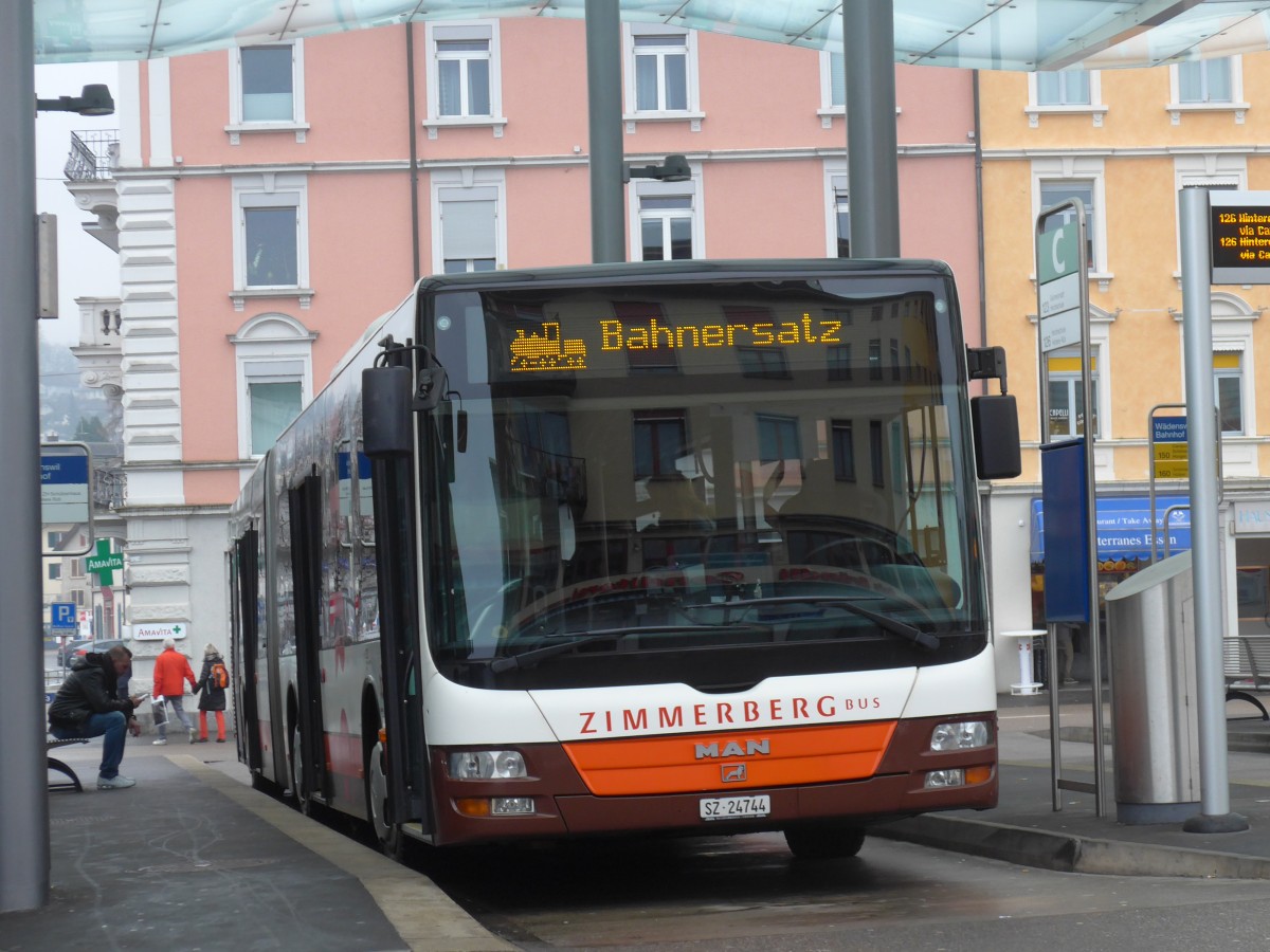 (168'197) - Bamert, Wollerau - SZ 24'744 - MAN (ex Vorf�hrfahrzeug) am 1. Januar 2016 beim Bahnhof W�denswil
