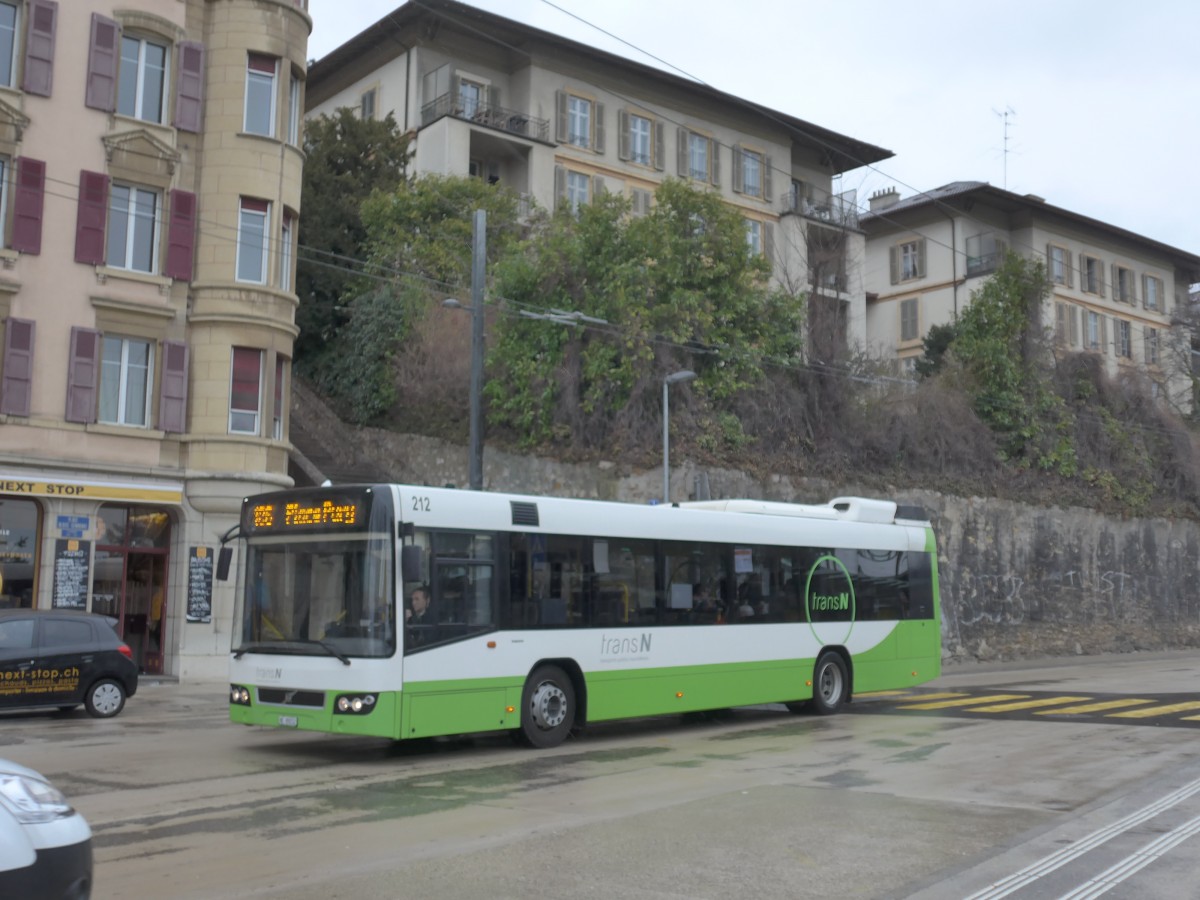(168'781) - transN, La Chaux-de-Fonds - Nr. 212/NE 89'212 - Volvo (ex TN Neuch�tel Nr. 212) am 20. Februar 2016 beim Bahnhof Neuch�tel
