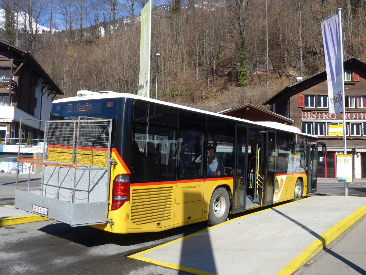 (168'822) - Fl�ck, Brienz - Nr. 3/BE 568'700 - Setra am 21. Februar 2016 beim Bahnhof Brienz