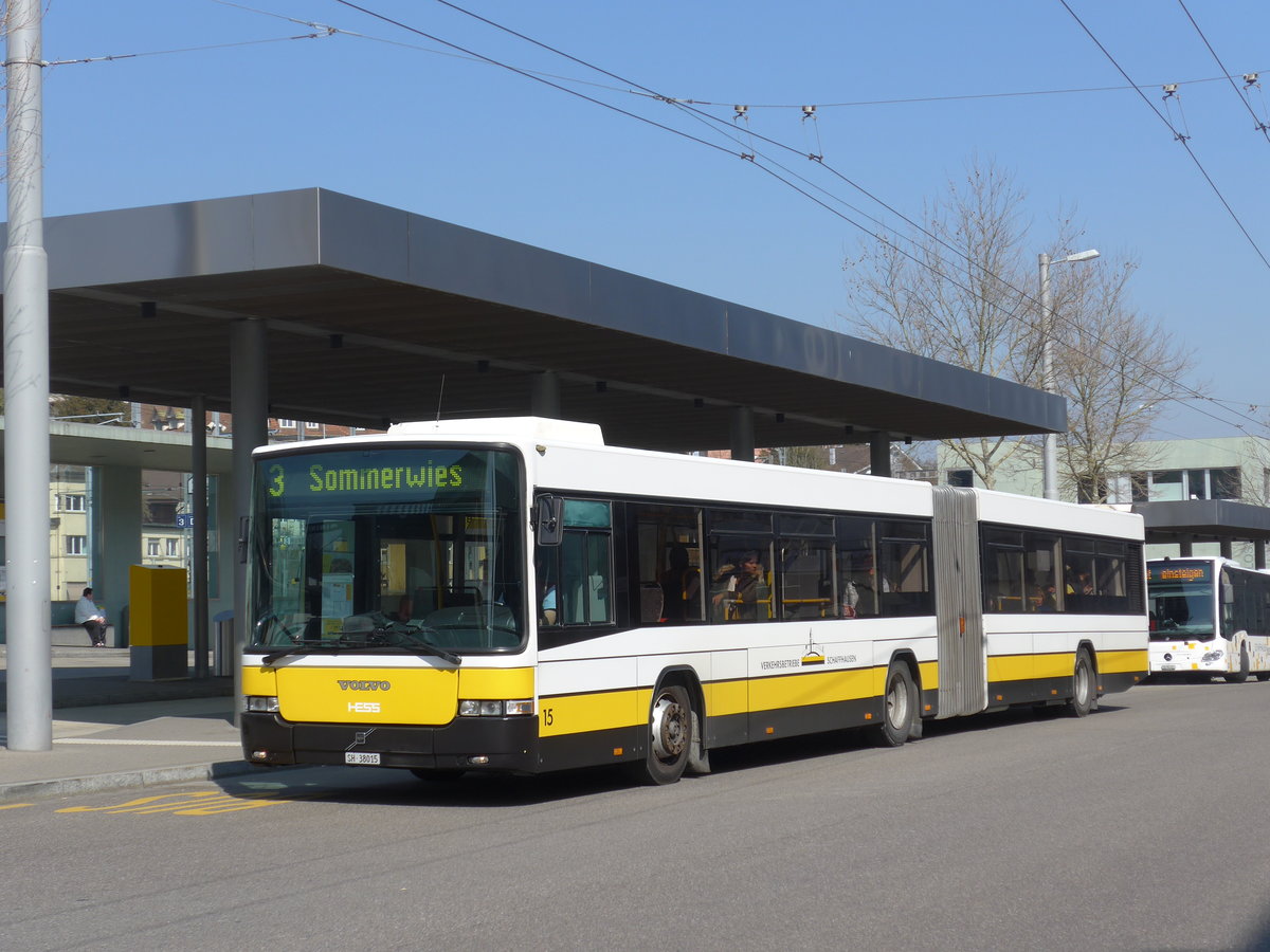 (169'304) - VBSH Schaffhausen - Nr. 15/SH 38'015 - Volvo/Hess am 19. M�rz 2016 beim Bahnhof Schaffhausen