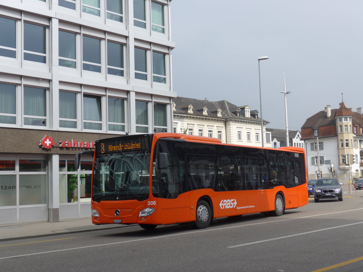 (169'366) - RBS Worblaufen - Nr. 205/BE 800'205 - Mercedes am 21. M�rz 2016 beim Hauptbahnhof Solothurn