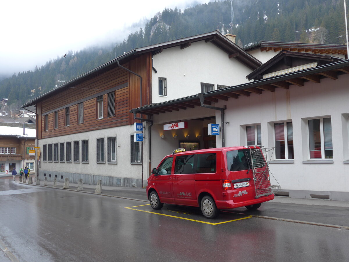 (169'530) - AFA Adelboden - BE 809'557 - VW am 27. M�rz 2016 in Adelboden, Autobahnhof