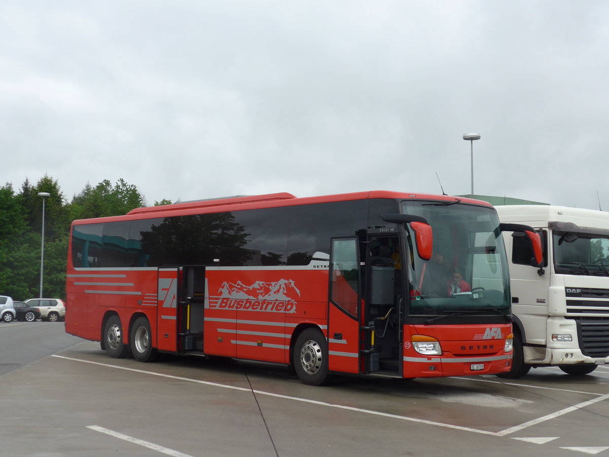 (171'001) - AFA Adelboden - Nr. 23/BE 26'709 - Setra (ex Blaguss, A-Wien Nr. 5402) am 19. Mai 2016 in Gunzgen, Rastst�tte
