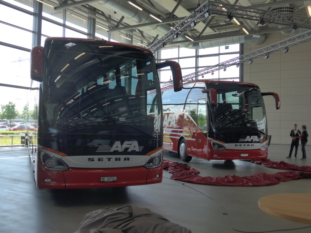 (171'132) - F�r die Schweiz: AFA Adelboden - Nr. 15/BE 26'702 + Nr. 16/BE 21'181 - Setra am 20. Mai 2016 in Neu-Ulm, Setrawerk