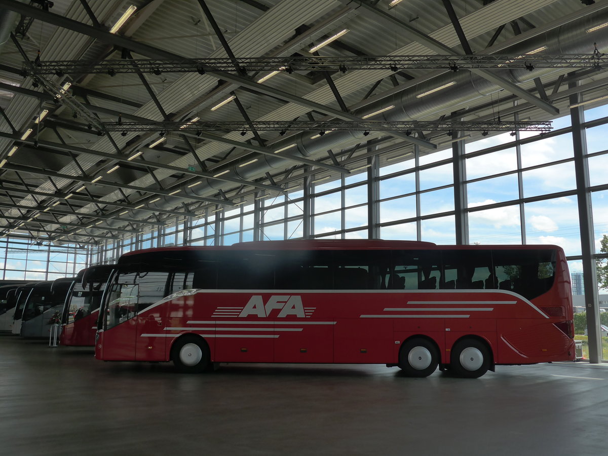 (171'140) - F�r die Schweiz: AFA Adelboden - Nr. 16/BE 21'181 - Setra am 20. Mai 2016 in Neu-Ulm, Setrawerk