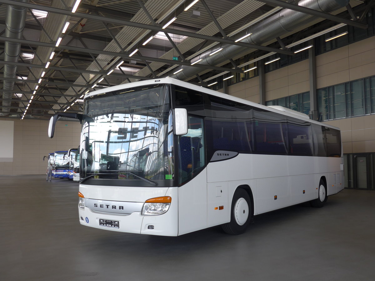 (171'171) - F�r Luxemburg: Bollig, Echternach - Setra am 20. Mai 2016 in Neu-Ulm, Setrawerk