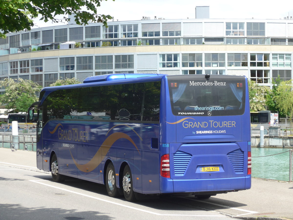 (171'542) - Aus England: Shearings, Wigan - Nr. 858/BJ16 KXU - Mercedes am 1. Juni 2016 bei der Schiffl�ndte Thun