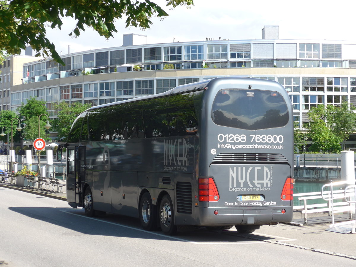 (171'870) - Aus England: Nycer, Wickford - K50 DYS - Neoplan am 15. Juni 2016 bei der Schiffl�ndte Thun
