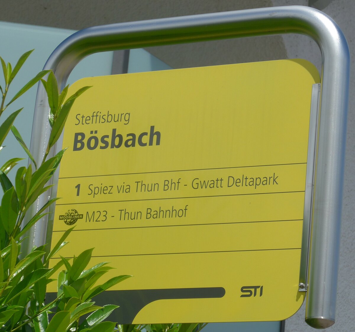 (171'873) - STI-Haltestellenschild - Steffisburg, B�sbach - am 15. Juni 2016