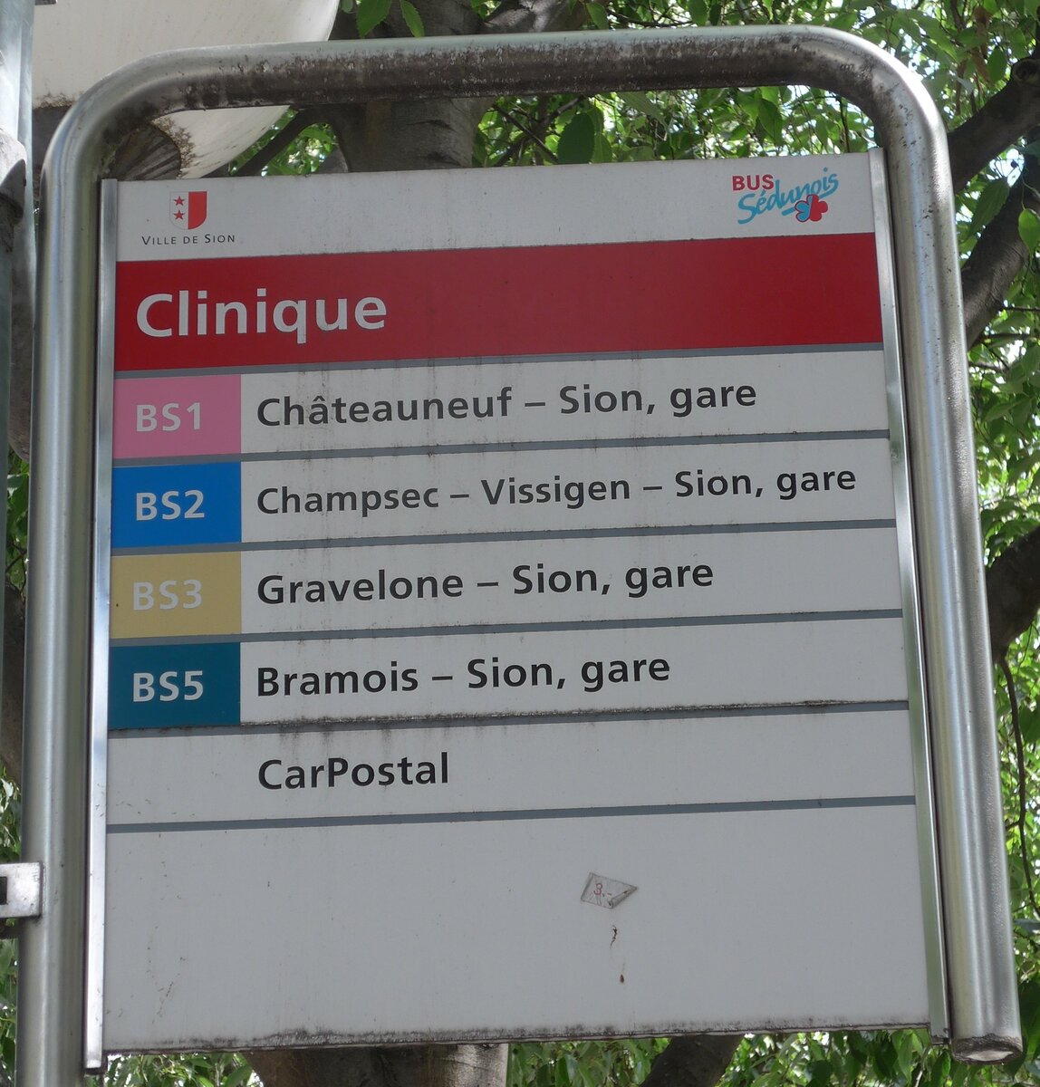(172'549) - BUS S�dunois-Haltestellenschild - Sion, Clinique - am 26. Juni 2016