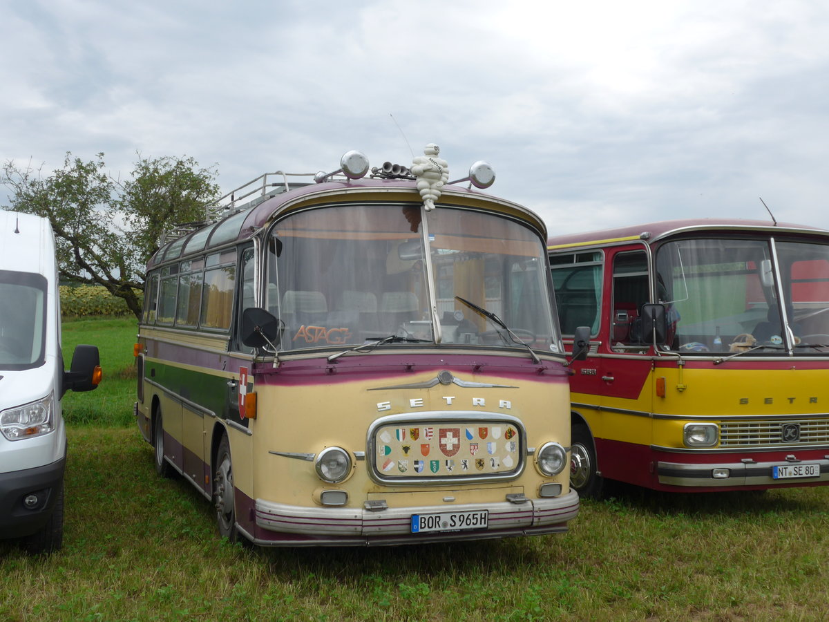(174'011) - ??? - BOR-S 965H - Setra am 20. August 2016 in B�singen, Bahnhof