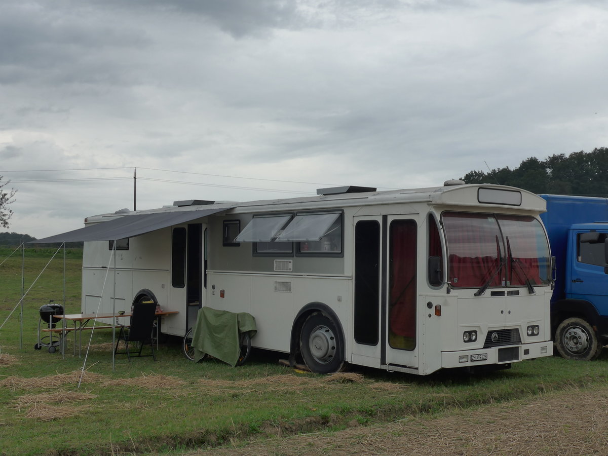 (174'061) - Aus der Schweiz: Leutwiler, Mettmenstetten - ZH 359'428 - Saurer/Hess (ex Bl�ttler, Maisprach; ex BGU Grenchen Nr. 12) am 20. August 2016 in B�singen, Bahnhof