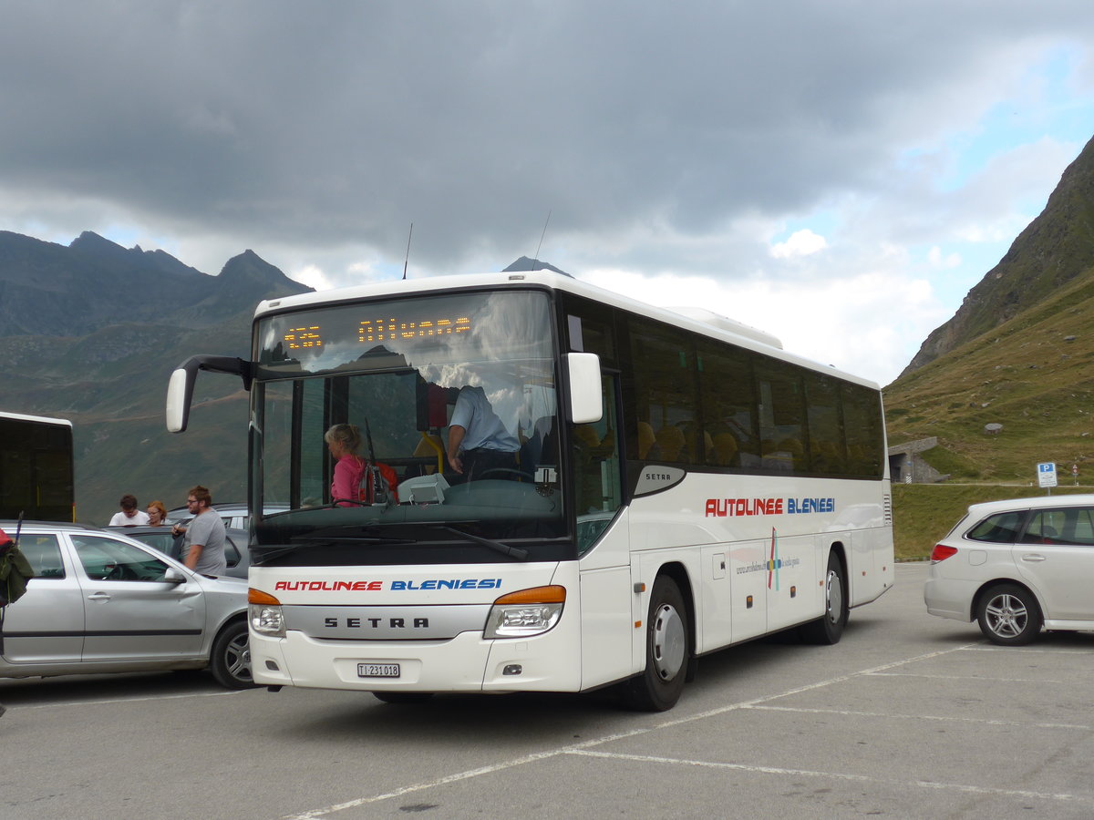 (174'838) - ABl Biasca - Nr. 18/TI 231'018 - Setra am 10. September 2016 in Lukmanier, Passh�he