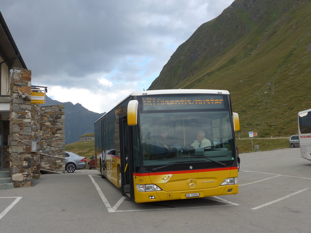 (174'843) - Bundi, Disentis - GR 93'904 - Mercedes (ex GR 95'248) am 10. September 2016 in Lukmanier, Passh�he
