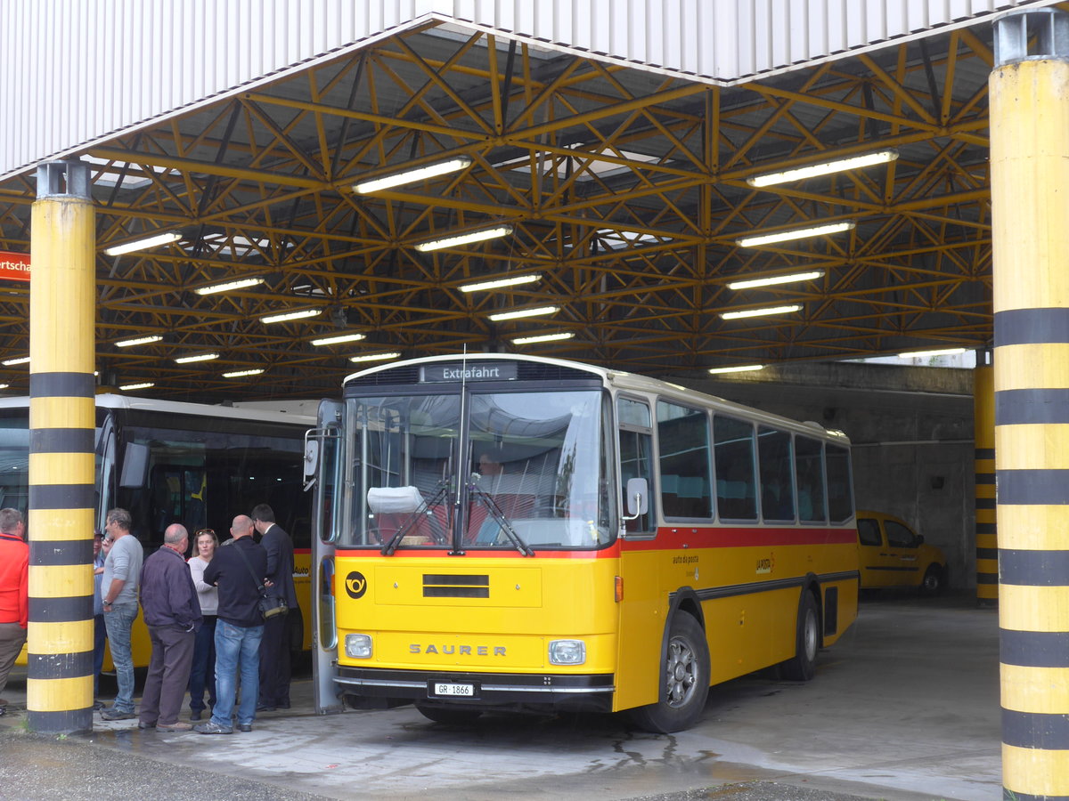 (174'942) - Mark, Andeer - GR 1866 - Saurer/R&J (ex PostAuto Graub�nden; ex P 24'350) am 18. September 2016 in Thusis, Postautostation