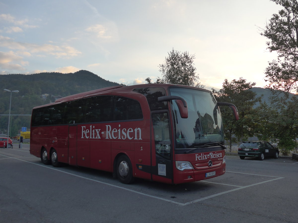 (175'205) - Aus Deutschland: Felix-Reisen, K�ln - Nr. 3/K-MA 5591 - Mercedes am 26. September 2016 in Thun, Seestrasse