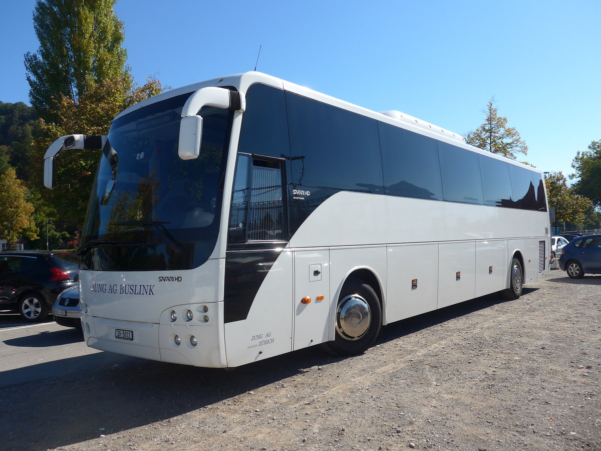 (175'270) - Jung, Z�rich - ZH 5011 - Temsa am 30. September 2016 in Thun, Lachenwiese