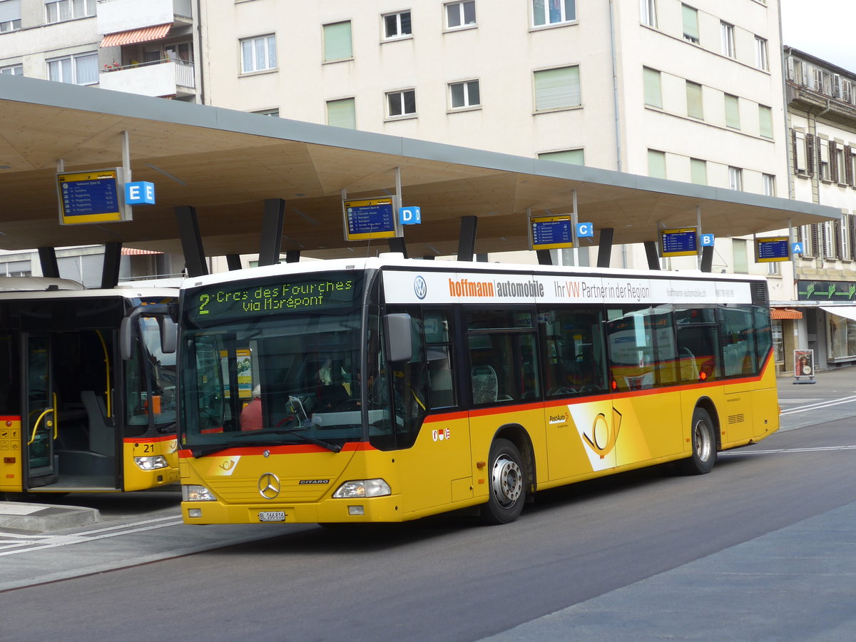 (175'502) - PostAuto Nordschweiz - BL 166'816 - Mercedes am 7. Oktober 2016 beim Bahnhof Del�mont (Einsatz CarPostal)