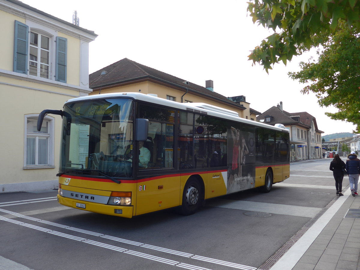 (175'506) - CarPostal Ouest - Nr. 18/JU 32'849 - Setra am 7. Oktober 2016 beim Bahnhof Del�mont