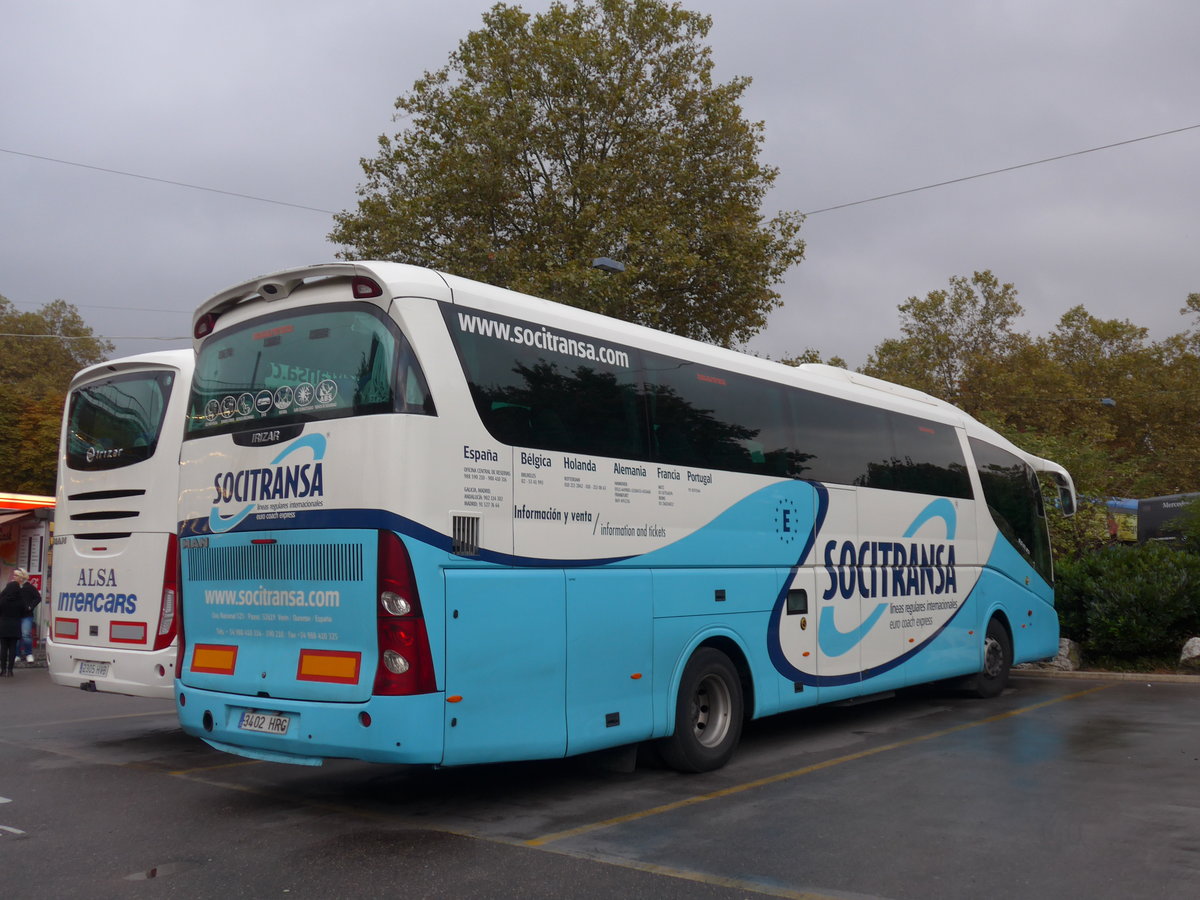 (175'721) - Aus Spanien: Socitransa, Pazos - 3402 HRG - MAN/Irizar am 18. Oktober 2016 in Z�rich, Sihlquai