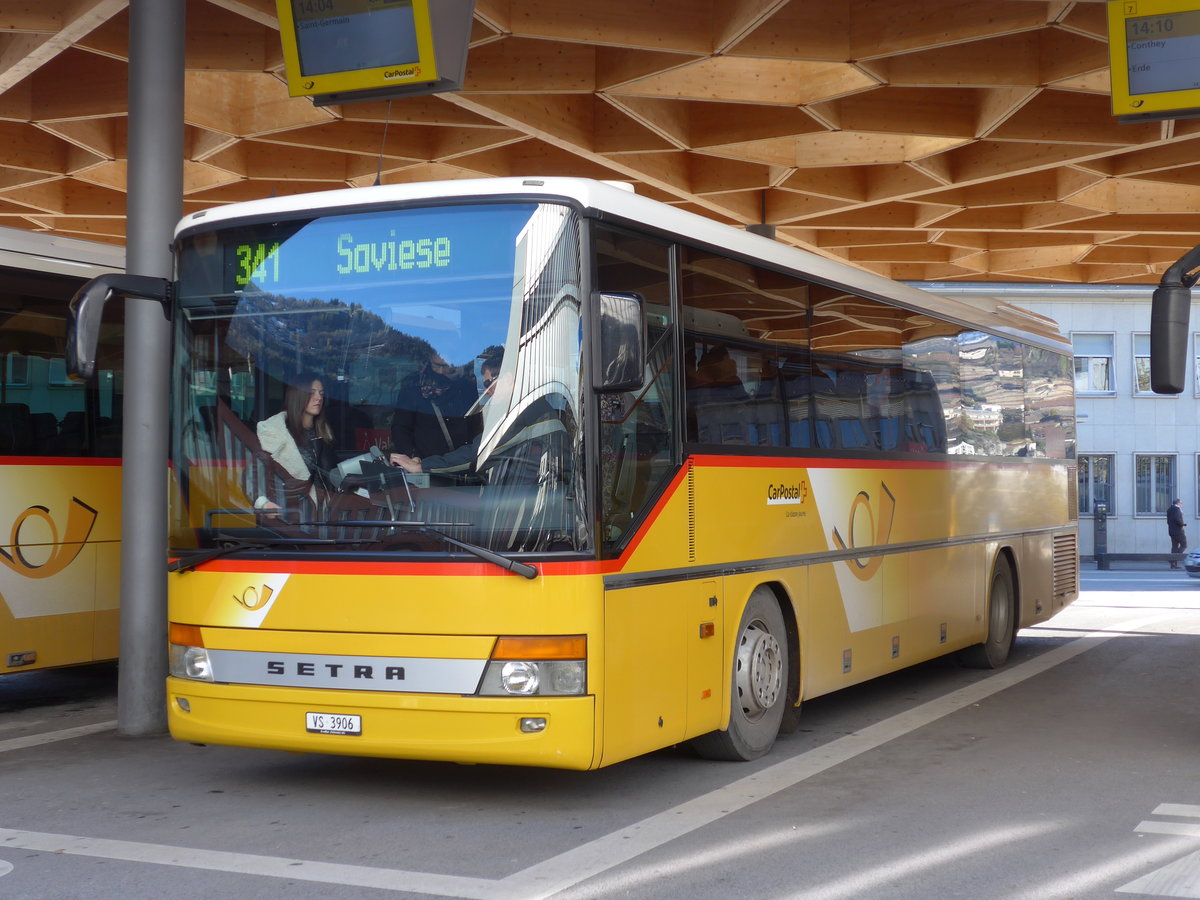 (176'615) - TRD, Savi�se - VS 3906 - Setra (ex Dubuis, Savi�se) am 12. November 2016 beim Bahnhof Sion