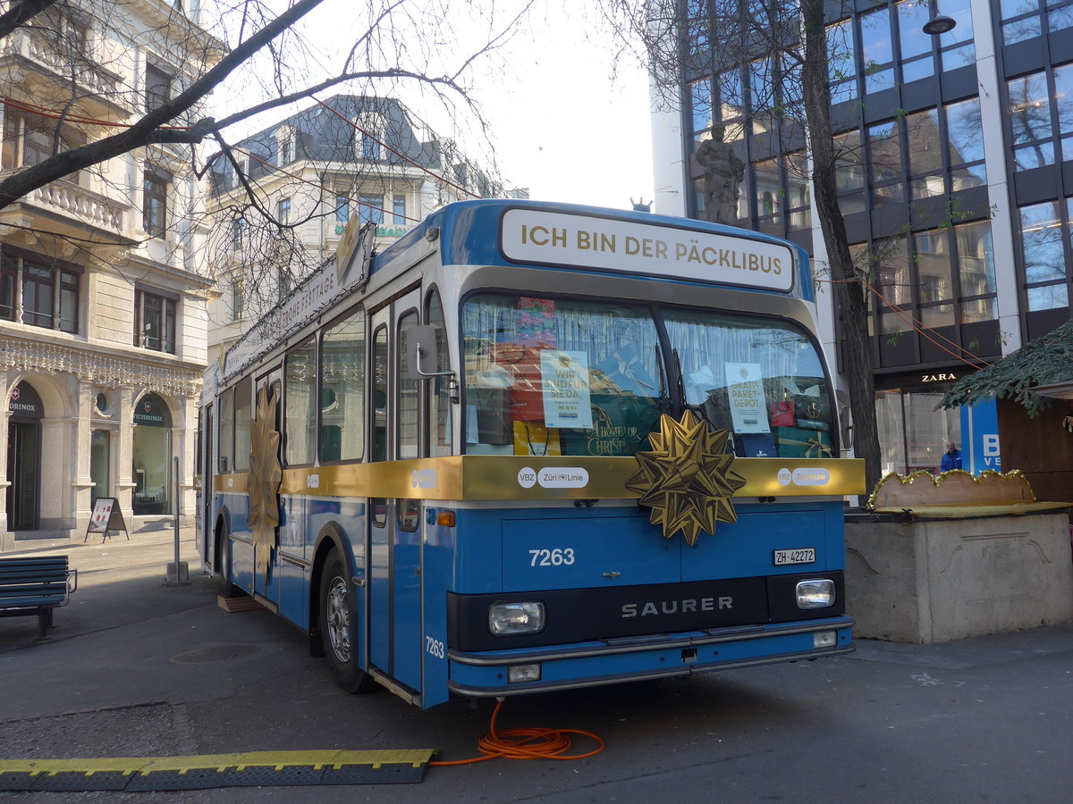 (176'913) - VBZ Z�rich - Nr. 7263/ZH 42'272 - Saurer/R&J (ex Nr. 473; ex Nr. 9017; ex Nr. 263) am 6. Dezember 2016 in Z�rich, Bahnhofstrasse