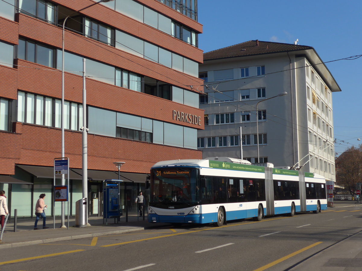 (176'941) - VBZ Z�rich - Nr. 86 - Hess/Hess Doppelgelenktrolleybus am 6. Dezember 2016 in Schlieren, Zentrum/Bahnhof