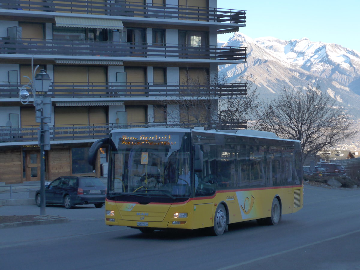 (177'243) - MOB Montreux - Nr. 12/VD 527'776 - MAN/G�ppel am 18. Dezember 2016 in Haute-Nendaz, T�l�cabine (Einsatz Lathion)