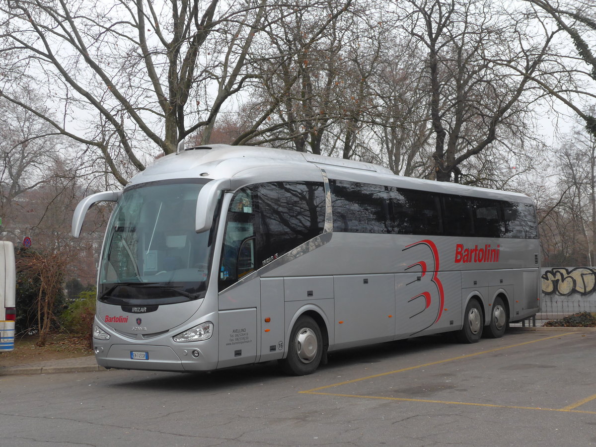 (177'506) - Aus Italien: Bartolini, Avellino - Nr. 16/EN-743 SR - Scania/Irizar am 30. Dezember 2016 in Z�rich, Sihlquai
