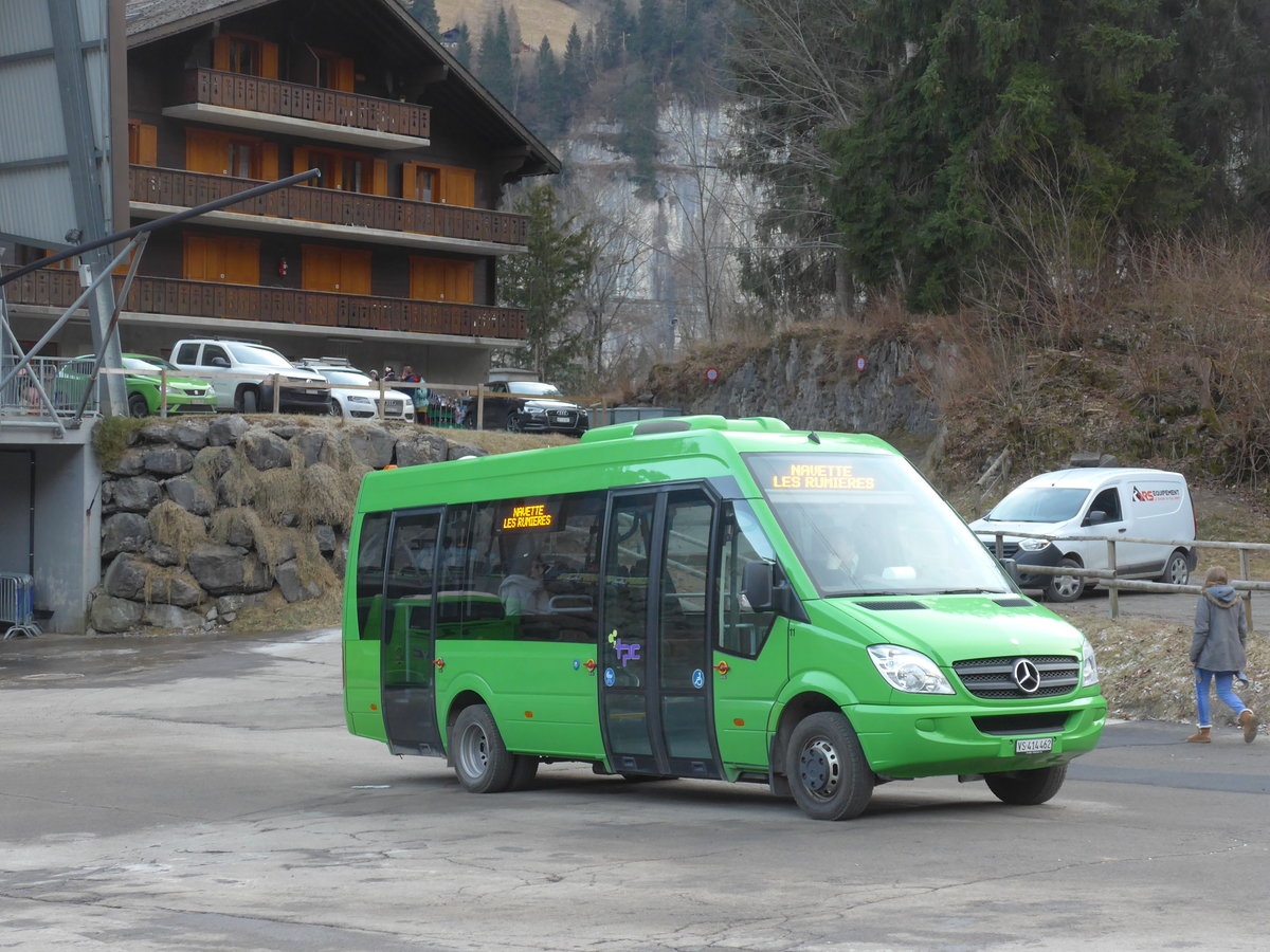 (177'554) - TPC Aigle - Nr. 11/VS 414'462 - Mercedes am 2. Januar 2017 beim Bahnhof Champ�ry