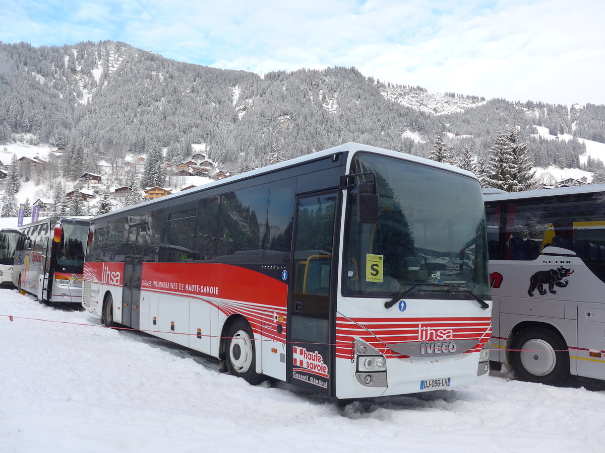 (177'959) - Aus Frankreich: Lihsa, Chamb�ry - Nr. 1235/DJ 096 LH - Iveco am 8. Januar 2017 in Adelboden, ASB