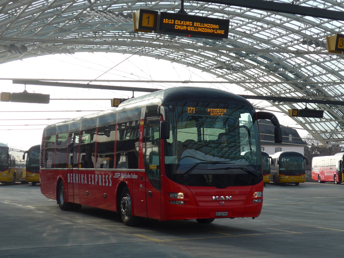 (178'420) - PostAuto Graub�nden - GR 162'994 - MAN (ex GR 162'972) am 9. Februar 2017 in Chur, Postautostation