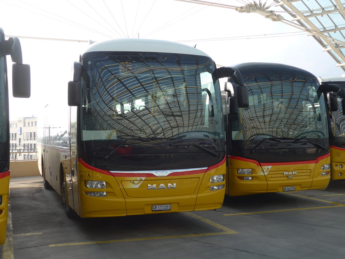 (178'423) - PostAuto Graub�nden - GR 173'201 - MAN am 9. Februar 2017 in Chur, Postautostation