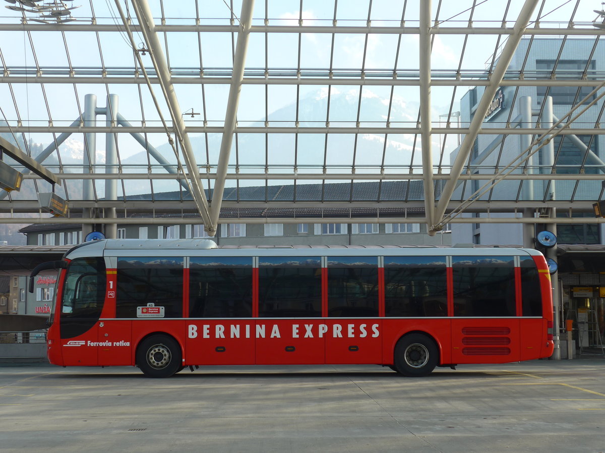 (178'427) - PostAuto Graub�nden - GR 162'994 - MAN (ex GR 162'972) am 9. Februar 2017 in Chur, Postautostation