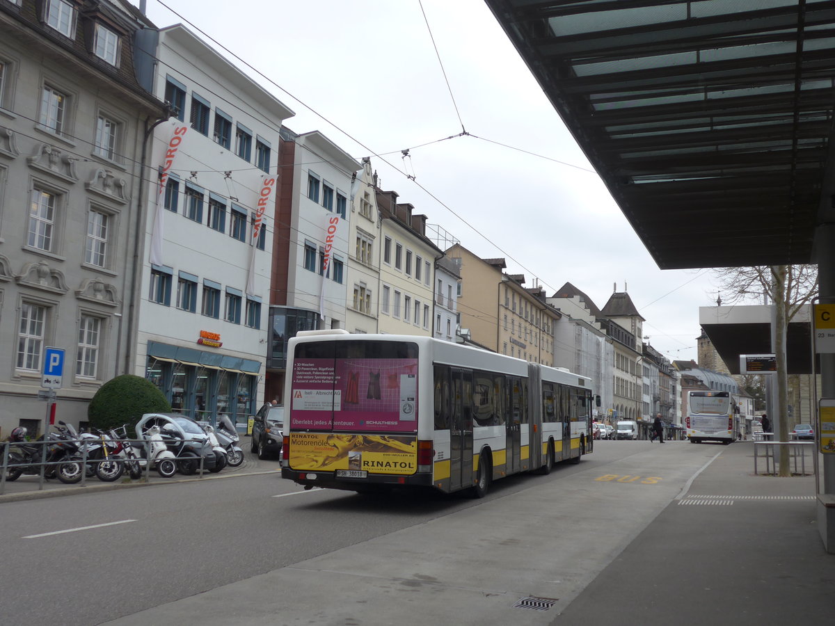 (179'043) - VBSH Schaffhausen - Nr. 18/SH 38'018 - Volvo/Hess am 20. M�rz 2017 beim Bahnhof Schaffhausen