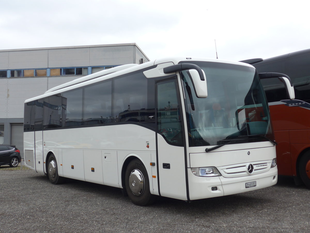 (179'073) - EvoBus, Kloten - ZH 401'811 - Mercedes am 20. M�rz 2017 in Kloten, EvoBus
