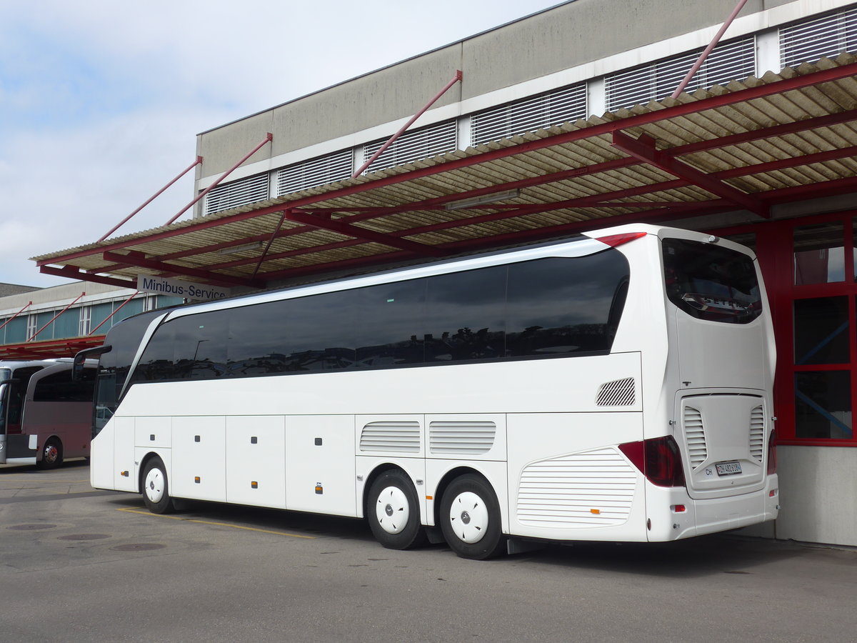 (179'077) - EvoBus, Kloten - ZH 482'618 - Setra am 20. M�rz 2017 in Kloten, EvoBus