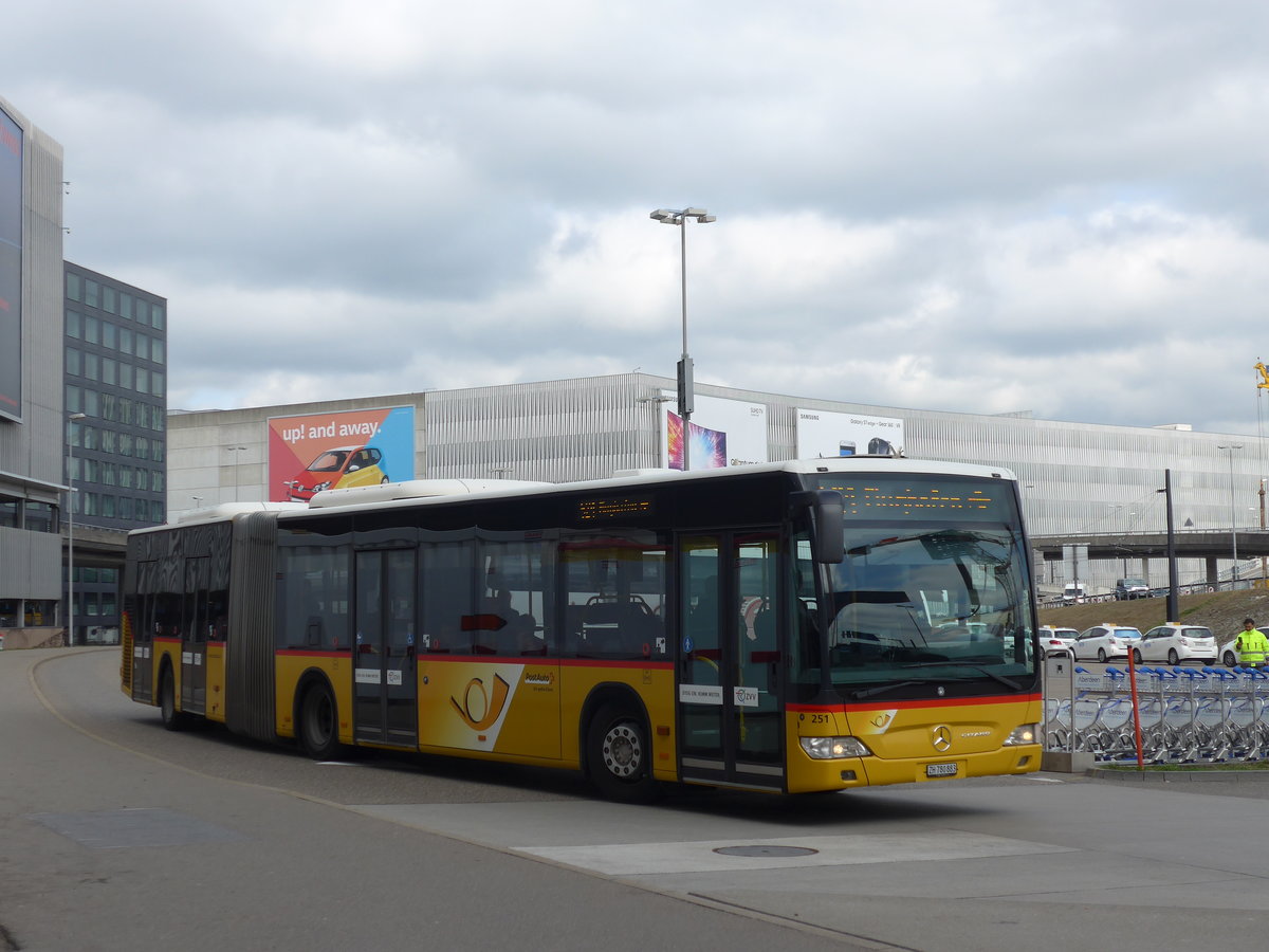 (179'096) - PostAuto Z�rich - Nr. 251/ZH 780'883 - Mercedes am 20. M�rz 2017 in Z�rich, Flughafen