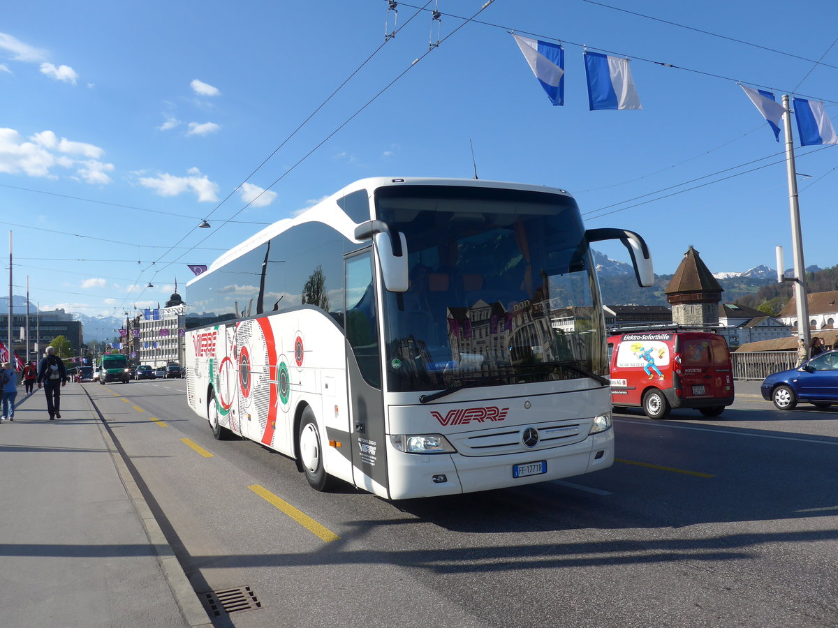 (179'403) - Aus Italien: Vierre, Vimercate - FF-177 TR - Mercedes am 10. April 2017 in Luzern, Bahnhofbr�cke