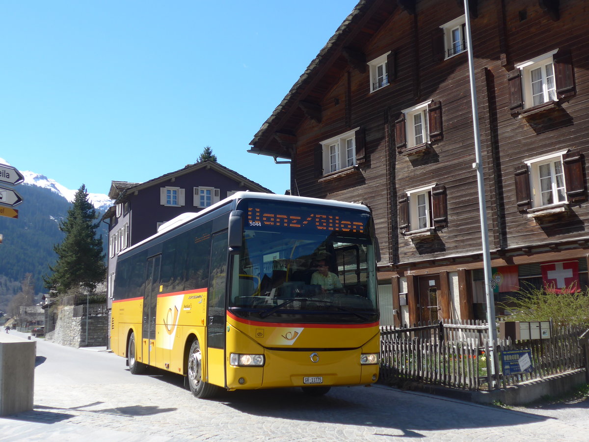 (179'575) - Fontana, Ilanz - Nr. 6/GR 11'775 - Irisbus am 14. April 2017 in Vals, Dorfbr�cke