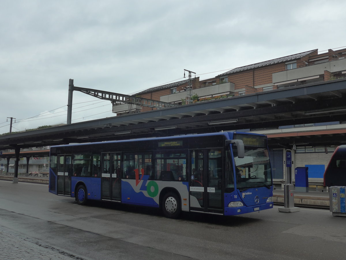 (179'634) - VZO Gr�ningen - Nr. 10/BE 41'410 - Mercedes am 16. April 2017 beim Bahnhof Uster